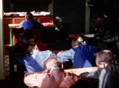 Ecole primaire et maternelle à Arrest 1972